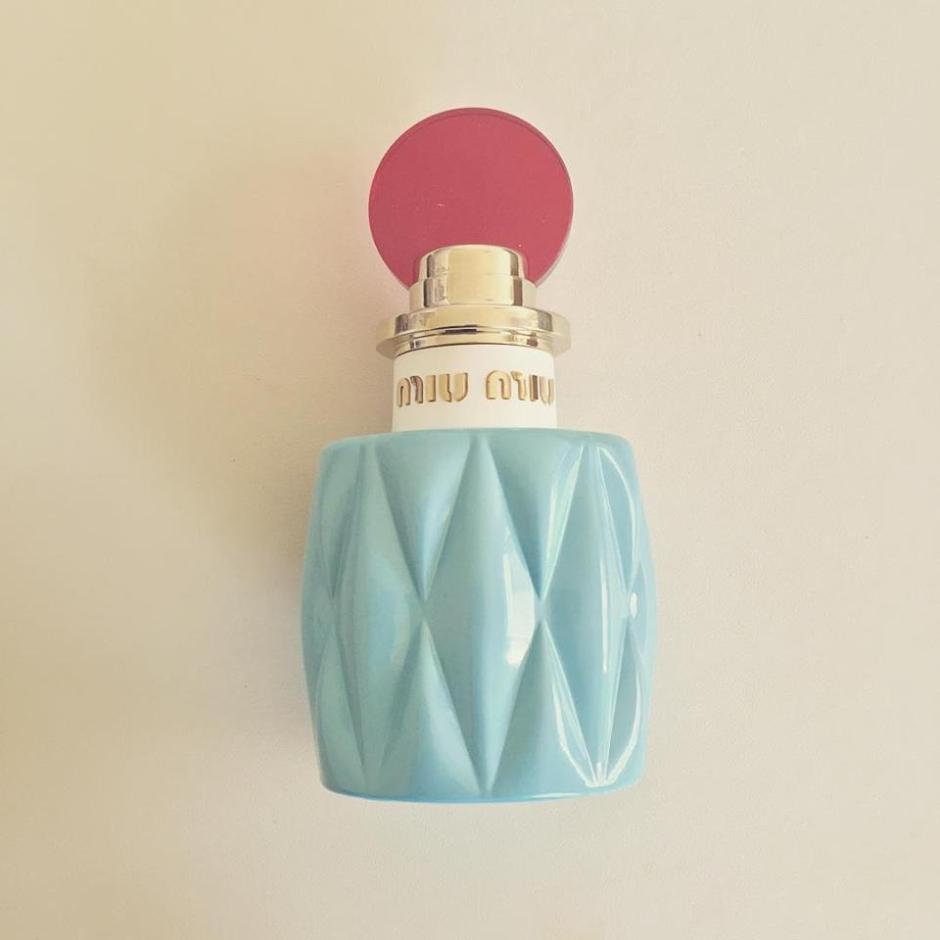 My Baby Blue Bakelite Girl – Miu Miu by Miu Miu Perfume Review – The ...